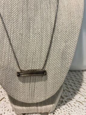 Shimmery Gray Kendra Scott Necklace